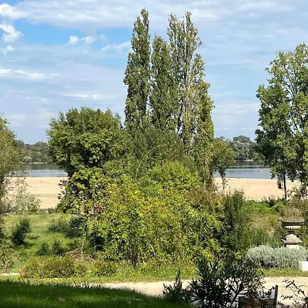 T3 Duplex Dépendance Du Château Gennes-Val-de-Loire